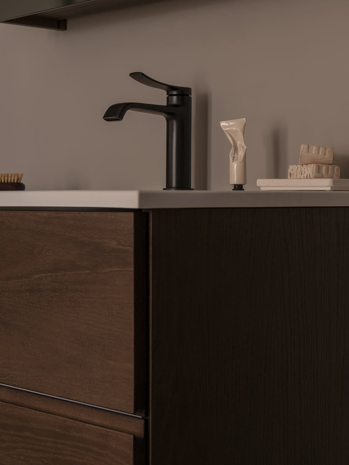 Poem bathroom furniture in brown ash