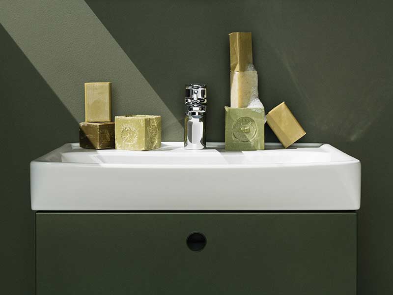 Svedbergs Bathroom - Intro