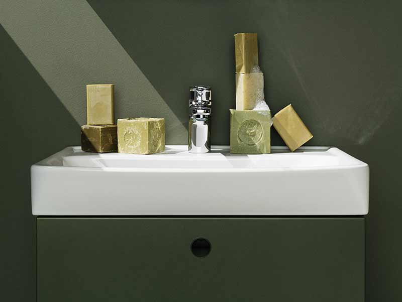 Svedbergs Bathroom - Intro