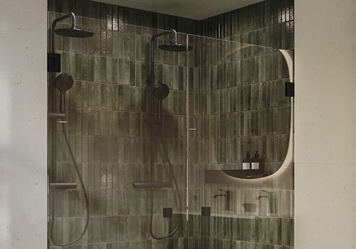Alcove shower